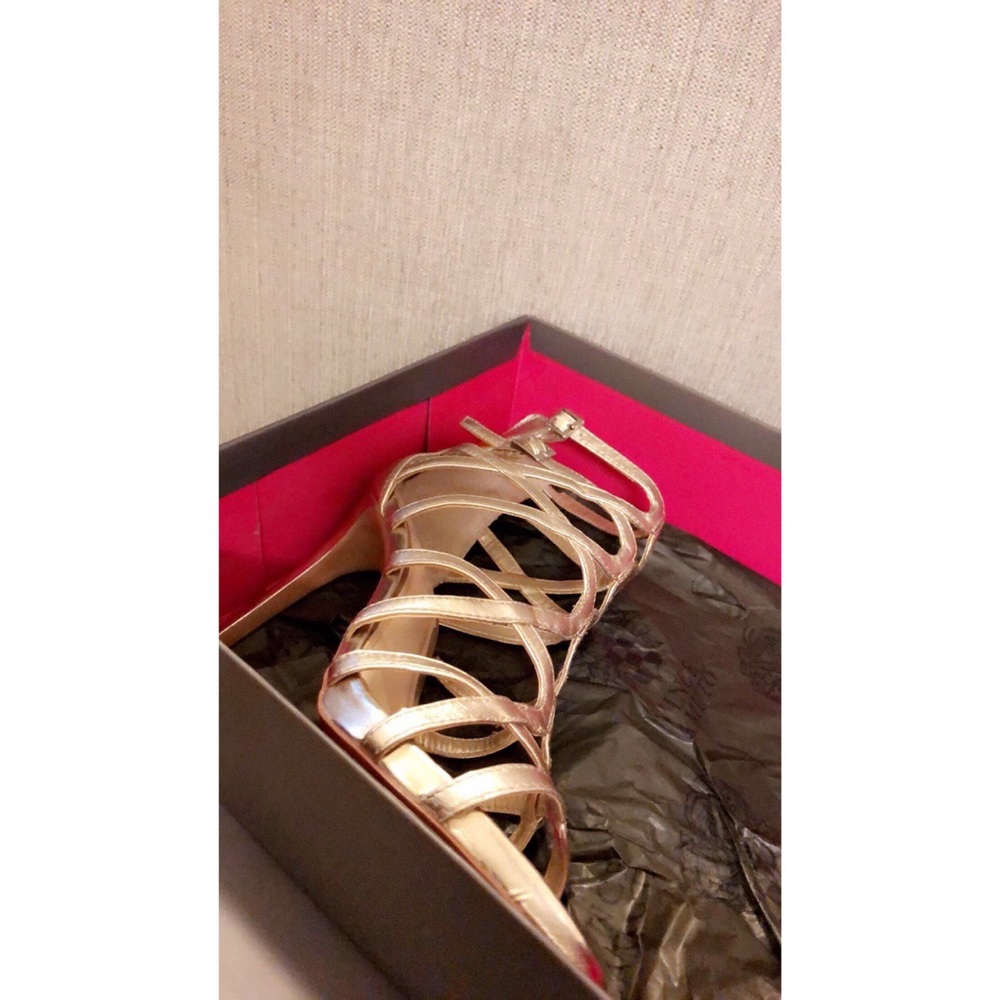 Vince Camuto Heels